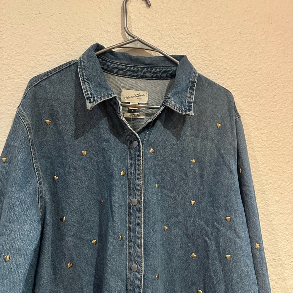 Universal Thread Blue Button Down Shirt with Gold Accents - Picture 4 of 6